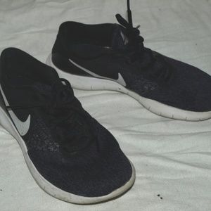 Nice pair of Nike  tennis shoes